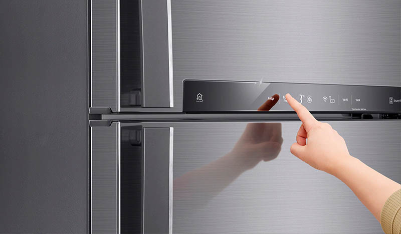 холодильник LG Door Cooling+™ GN-F702HMHU