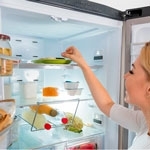 Стекло или пластик: какой материал полок холодильника выбрать для лучшего хранения продуктов?
