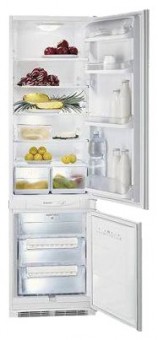 Встраиваемый холодильник Ariston BCB 31 AA E